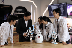 开设设想根本衔程和AI东西入门实训 